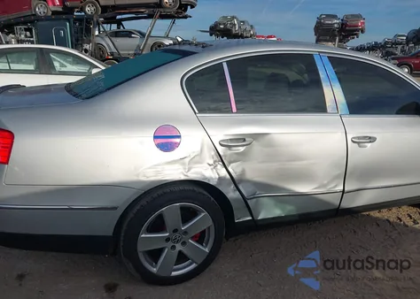 2009 Volkswagen Passat Komfort from USA, damaged, VIN WVWJK73C59P058090